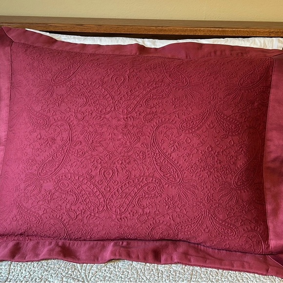 2 Cuddledown Quality Brand Pillow Shams 100% Cotton Luxurious Style Quality EUC - Picture 1 of 14